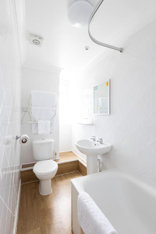 The Norbreck Hotel By Compass Hospitality 斯卡伯勒 外观 照片
